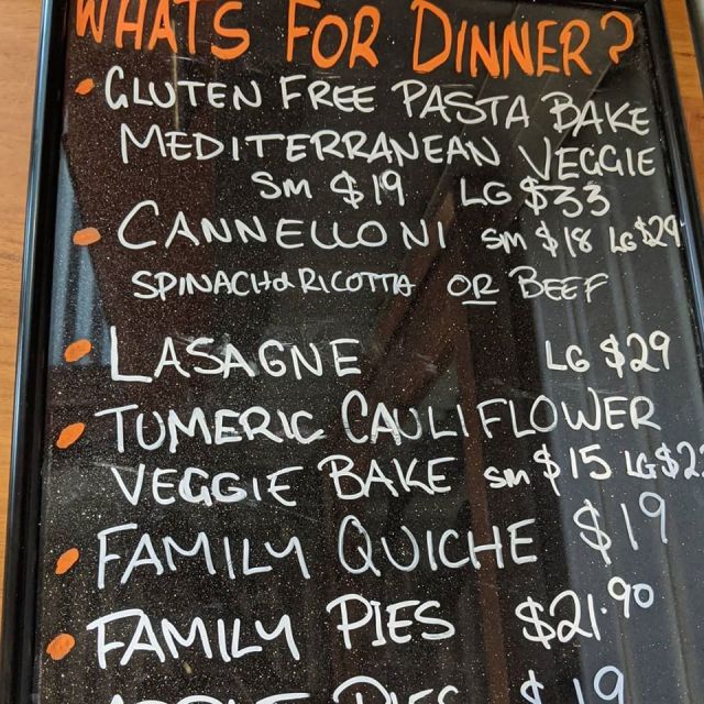 Tractor 828 takeaway menu